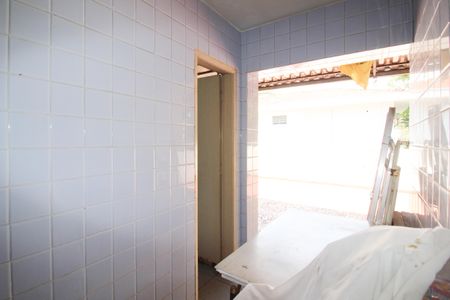 Casa à venda com 282m², 4 quartos e 6 vagas Casa à venda com 282m², 4 quartos e 6 vagasÁrea de Serviço