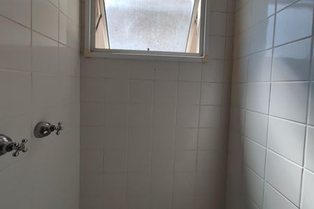 Apartamento à venda com 81m², 3 quartos e 2 vagasBanheiro Social