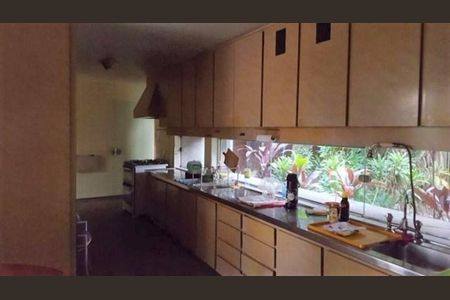 Casa à venda com 980m², 4 quartos e 10 vagas