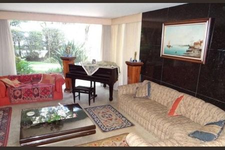 Casa à venda com 980m², 4 quartos e 10 vagas