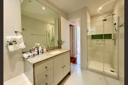 Apartamento para alugar com 98m², 3 quartos e 1 vaga Apartamento para alugar com 98m², 3 quartos e 1 vagaBanheiro