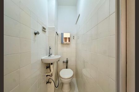 Apartamento para alugar com 98m², 3 quartos e 1 vaga Apartamento para alugar com 98m², 3 quartos e 1 vagaBanheiro de serviço