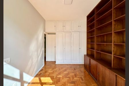 Apartamento para alugar com 98m², 3 quartos e 1 vaga Apartamento para alugar com 98m², 3 quartos e 1 vagaQuarto 2