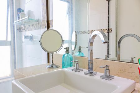 Apartamento para alugar com 70m², 1 quarto e 1 vaga Apartamento para alugar com 70m², 1 quarto e 1 vagaBanheiro da Suíte