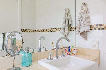 Apartamento para alugar com 70m², 1 quarto e 1 vaga Apartamento para alugar com 70m², 1 quarto e 1 vagaBanheiro da Suíte