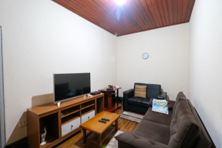 Casa à venda com 170m², 2 quartos e 2 vagasSala