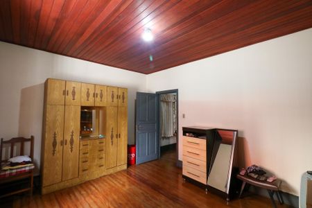 Casa à venda com 170m², 2 quartos e 2 vagasQuarto 1