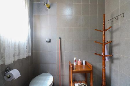 Casa à venda com 170m², 2 quartos e 2 vagasBanheiro