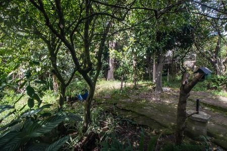 Casa à venda com 300m², 4 quartos e 4 vagas Casa à venda com 300m², 4 quartos e 4 vagasQuintal