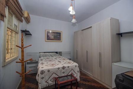 Casa à venda com 300m², 4 quartos e 4 vagas Casa à venda com 300m², 4 quartos e 4 vagasSuite