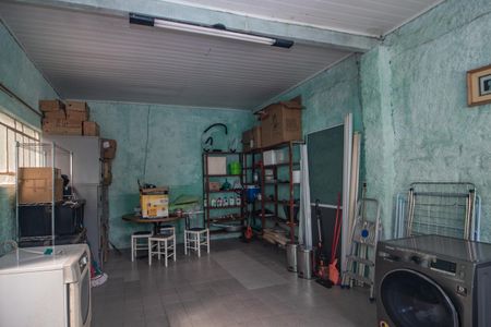 Casa à venda com 300m², 4 quartos e 4 vagas Casa à venda com 300m², 4 quartos e 4 vagasÁrea de Serviço