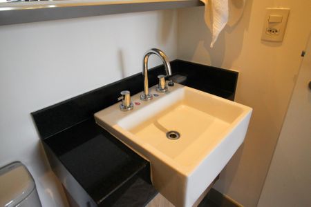 Apartamento à venda com 58m², 1 quarto e 1 vagaBanheiro 