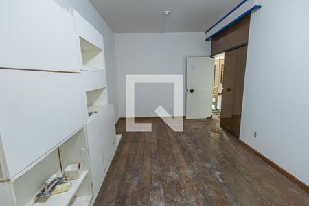 Casa à venda com 441m², 8 quartos e 8 vagas Casa à venda com 441m², 8 quartos e 8 vagasQuarto 4 / suite /2º andar