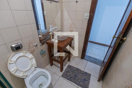 Casa à venda com 441m², 8 quartos e 8 vagas Casa à venda com 441m², 8 quartos e 8 vagasbanheiro Suite6/ 3º andar