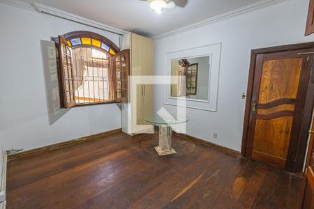 Casa à venda com 441m², 8 quartos e 8 vagas Casa à venda com 441m², 8 quartos e 8 vagasquarto 2