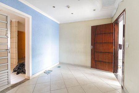 Casa para alugar com 50m², 1 quarto e 1 vaga Casa para alugar com 50m², 1 quarto e 1 vagaSala