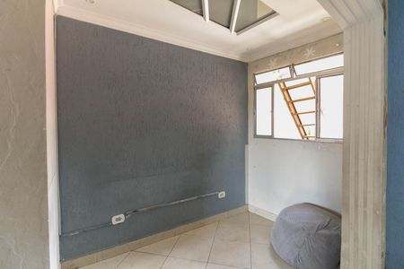 Casa para alugar com 50m², 1 quarto e 1 vaga Casa para alugar com 50m², 1 quarto e 1 vagaSala