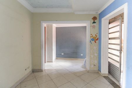 Casa para alugar com 50m², 1 quarto e 1 vaga Casa para alugar com 50m², 1 quarto e 1 vagaSala