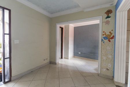 Casa para alugar com 50m², 1 quarto e 1 vaga Casa para alugar com 50m², 1 quarto e 1 vagaSala
