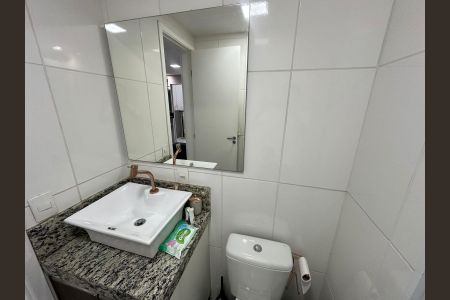 Apartamento para alugar com 38m², 2 quartos e 1 vaga Apartamento para alugar com 38m², 2 quartos e 1 vagaBanheiro