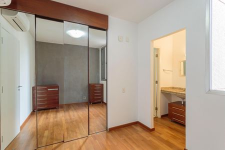 Apartamento para alugar com 70m², 2 quartos e 1 vagaSuíte 2
