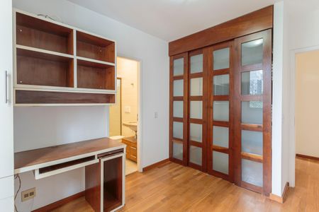 Apartamento para alugar com 70m², 2 quartos e 1 vagaSuíte 1