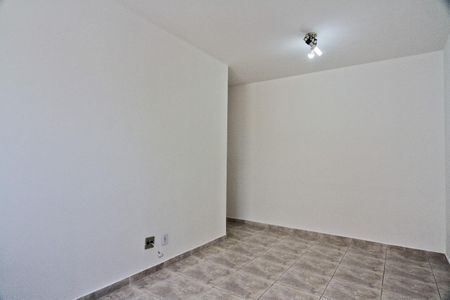 Apartamento para alugar com 40m², 2 quartos e 1 vaga Apartamento para alugar com 40m², 2 quartos e 1 vagaSala