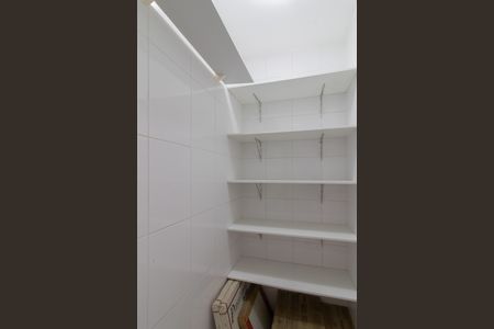 Apartamento para alugar com 108m², 3 quartos e 2 vagas Apartamento para alugar com 108m², 3 quartos e 2 vagasDespensa