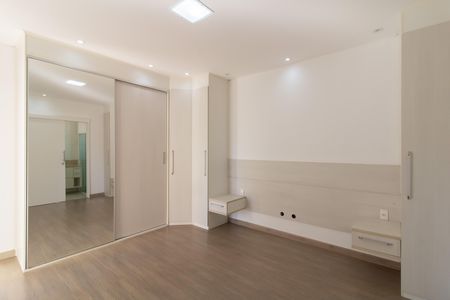 Apartamento para alugar com 108m², 3 quartos e 2 vagas Apartamento para alugar com 108m², 3 quartos e 2 vagasSuíte