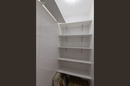 Apartamento para alugar com 108m², 3 quartos e 2 vagas Apartamento para alugar com 108m², 3 quartos e 2 vagasDespensa
