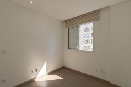 Apartamento para alugar com 108m², 3 quartos e 2 vagas Apartamento para alugar com 108m², 3 quartos e 2 vagasQuarto 3