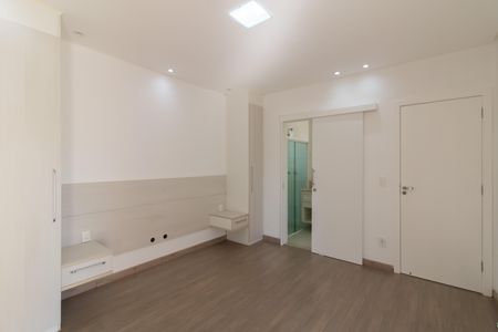 Apartamento para alugar com 108m², 3 quartos e 2 vagas Apartamento para alugar com 108m², 3 quartos e 2 vagasSuíte
