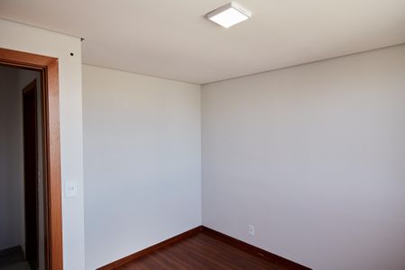 Apartamento para alugar com 52m², 2 quartos e 1 vaga Apartamento para alugar com 52m², 2 quartos e 1 vagaQuarto 2