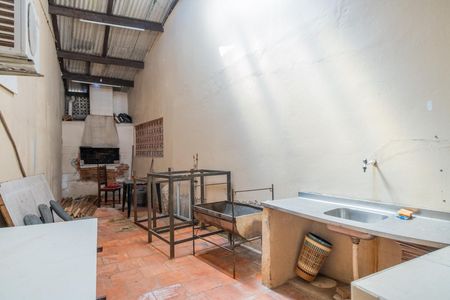 Casa à venda com 530m², 2 quartos e 3 vagasSalão de festas