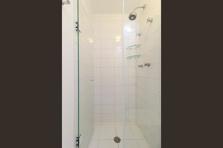 Apartamento à venda com 66m², 2 quartos e 1 vagaSuíte - Banheiro