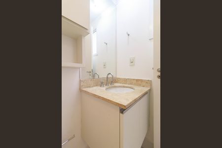 Apartamento à venda com 66m², 2 quartos e 1 vagaSuíte - Banheiro