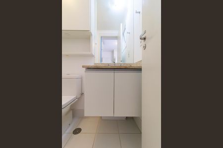 Apartamento à venda com 66m², 2 quartos e 1 vagaSuíte - Banheiro
