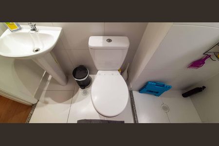 Apartamento à venda com 48m², 2 quartos e 1 vaga Apartamento à venda com 48m², 2 quartos e 1 vagaBanheiro