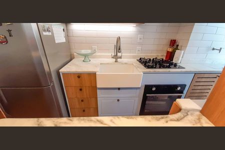 Apartamento à venda com 48m², 2 quartos e 1 vaga Apartamento à venda com 48m², 2 quartos e 1 vagaCozinha
