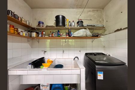 Casa à venda com 205m², 4 quartos e 3 vagas Casa à venda com 205m², 4 quartos e 3 vagasLavanderia