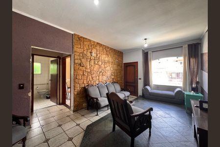 Casa à venda com 205m², 4 quartos e 3 vagas Casa à venda com 205m², 4 quartos e 3 vagasSala