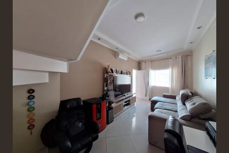 Casa à venda com 133m², 3 quartos e 2 vagasSala