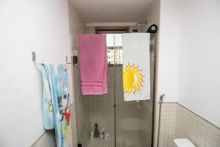 Apartamento à venda com 90m², 3 quartos e 2 vagasBanheiro quarto 1