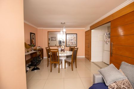 Apartamento à venda com 90m², 3 quartos e 2 vagasSala