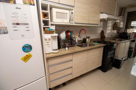 Apartamento à venda com 90m², 3 quartos e 2 vagasCozinha