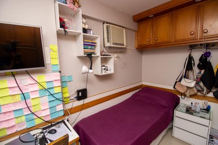 Apartamento à venda com 90m², 3 quartos e 2 vagasQuarto 2