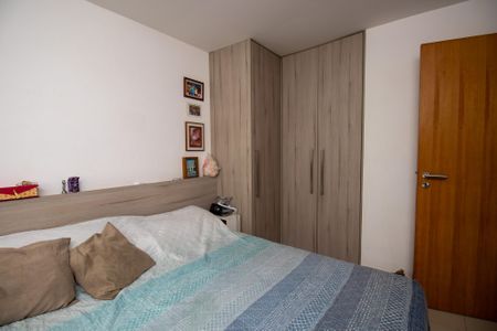Apartamento à venda com 90m², 3 quartos e 2 vagasQuarto 3