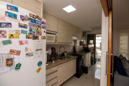 Apartamento à venda com 90m², 3 quartos e 2 vagasCozinha