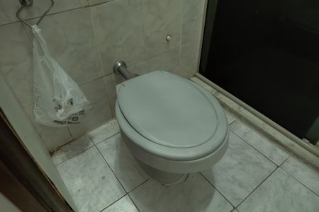 Casa à venda com 350m², 2 quartos e 6 vagasBanheiro 1