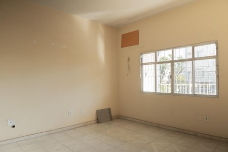 Casa à venda com 350m², 2 quartos e 6 vagasQuarto 2